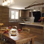 Les D'ausilia Bed & Breakfast 3*